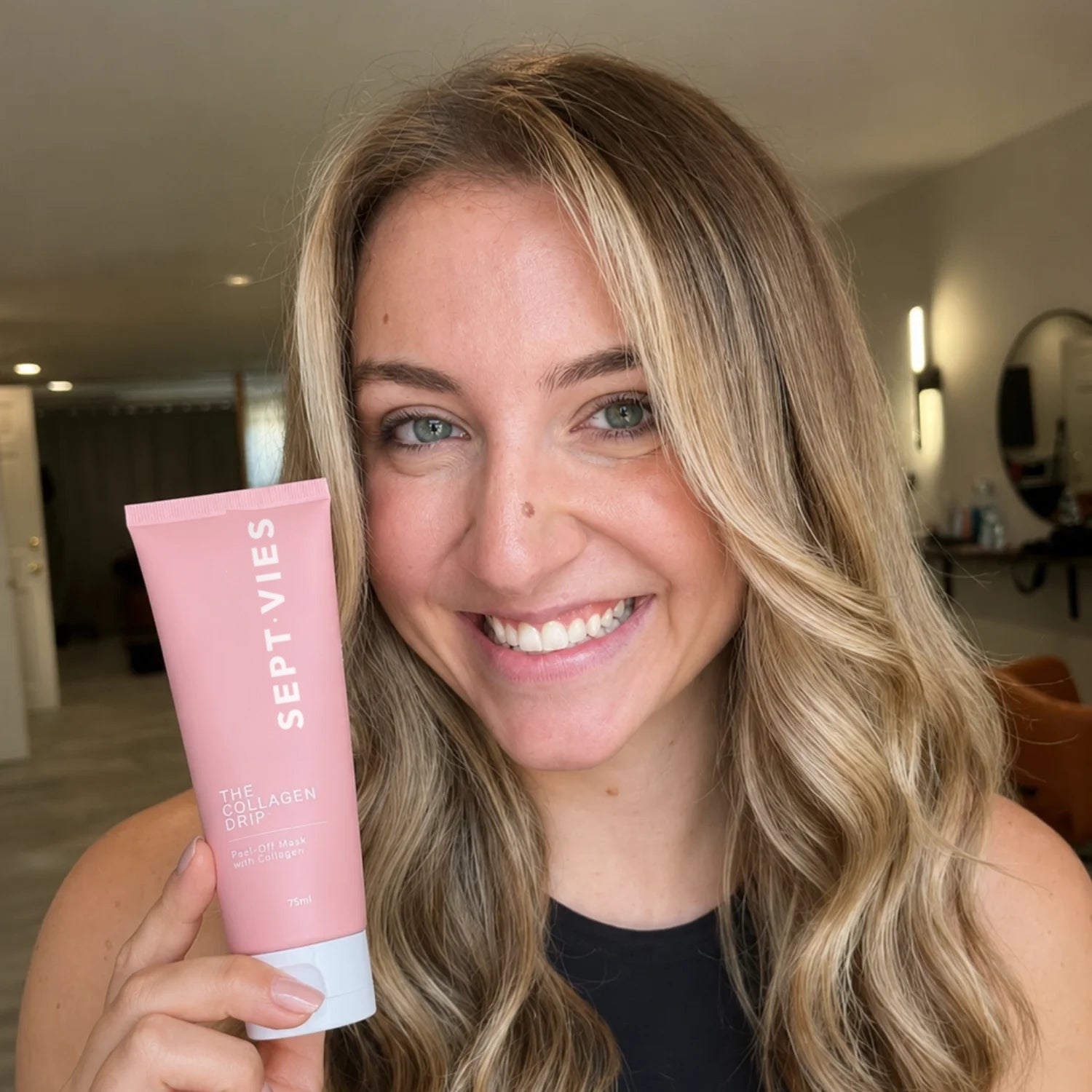 Cliente con la Maschera al Collagene SEPT VIES